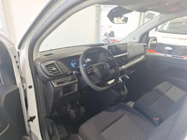 Peugeot Expert Kaw. Standard 1.5 BlueHDi 120 PS