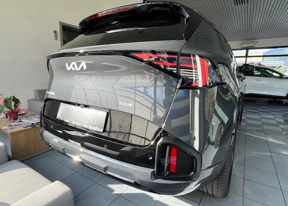 Vehicle image 4 Vehicle image 4