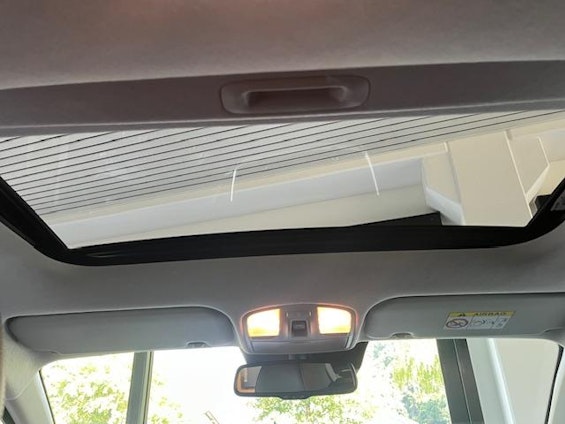 Vehicle image 8 Vehicle image 8