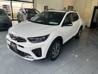 Vehicle image KIA STONIC 0 Vehicle image KIA STONIC 0