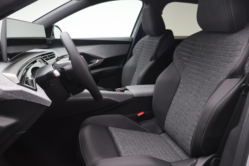 Vehicle image PEUGEOT 3008