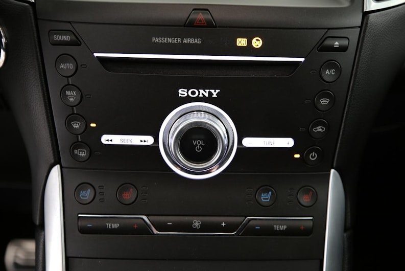 Vehicle image FORD EDGE