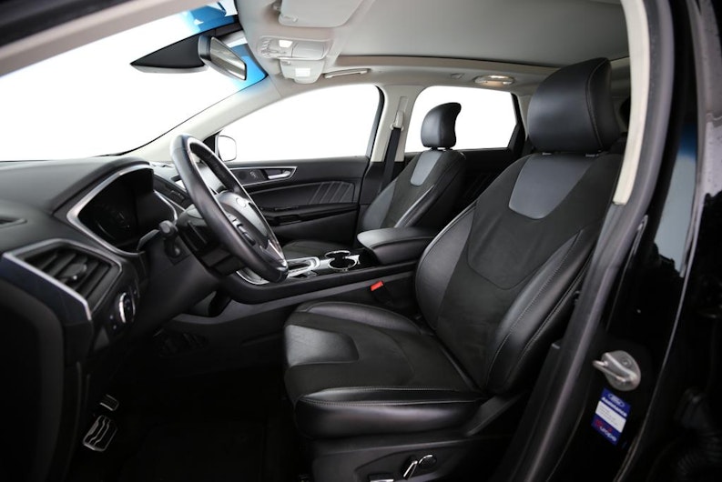 Vehicle image FORD EDGE
