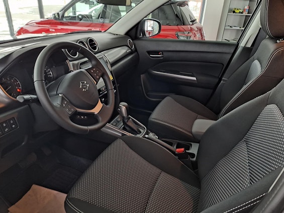 Vehicle image 5 Vehicle image 5