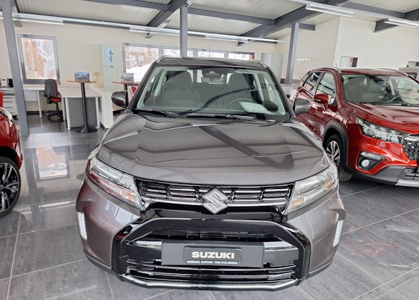 First vehicle image First vehicle image