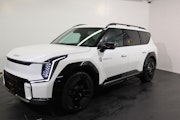 First vehicle image