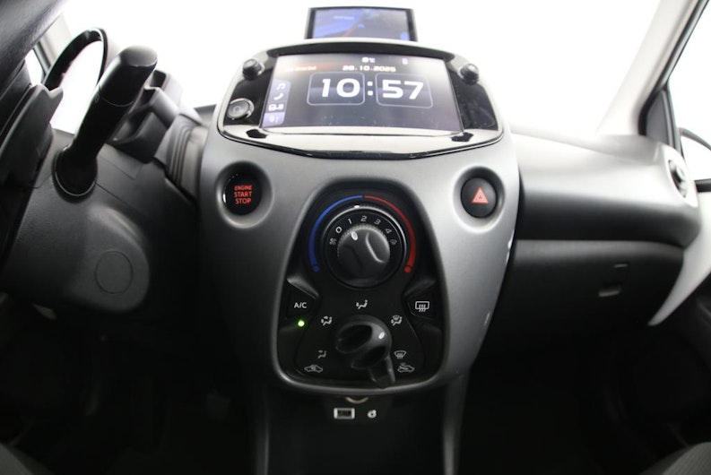 Vehicle image TOYOTA AYGO