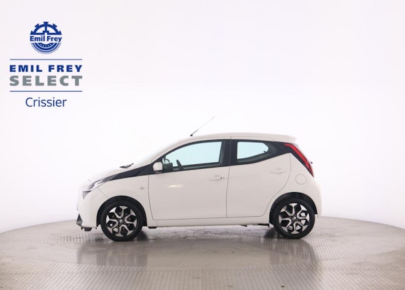 Vehicle image 2 Vehicle image 2