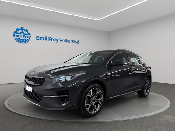 First vehicle image First vehicle image