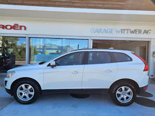 Volvo XC60 2.4 D3 Kinetic AWD S/S