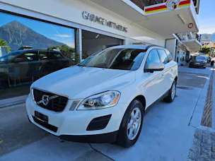 Volvo XC60 2.4 D3 Kinetic AWD S/S