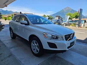 Volvo XC60 2.4 D3 Kinetic AWD S/S