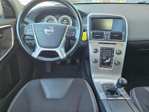 Volvo XC60 2.4 D3 Kinetic AWD S/S