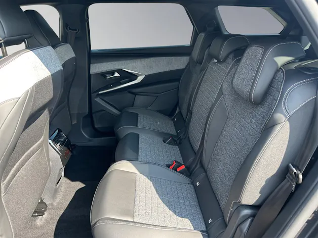 PEUGEOT 5008 1.2 Hybrid Allure Premium