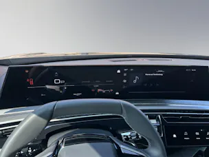 PEUGEOT 5008 1.2 Hybrid Allure Premium