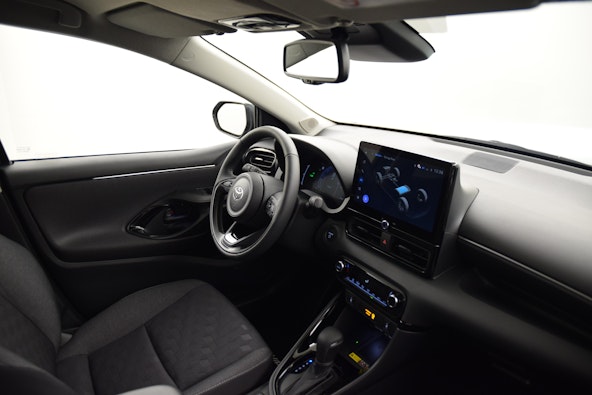Vehicle image 10