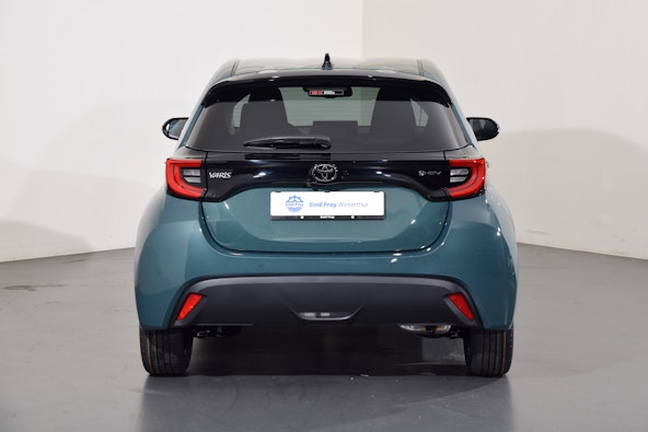 Vehicle image 6