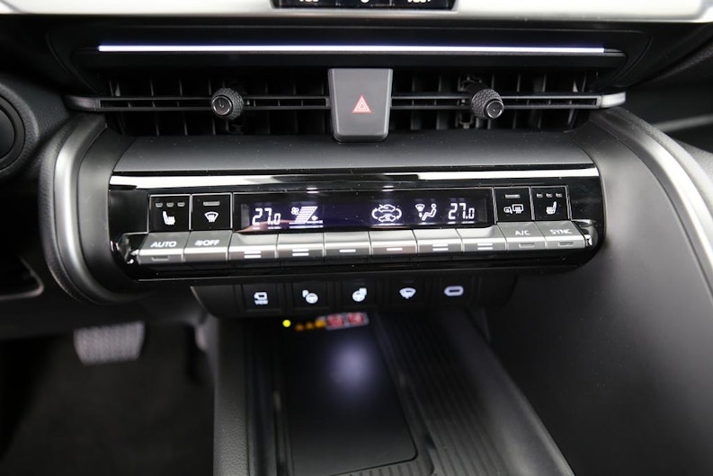 Vehicle image TOYOTA C-HR