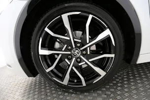 Toyota Prius 2.0 Plug-In-Hybrid Style