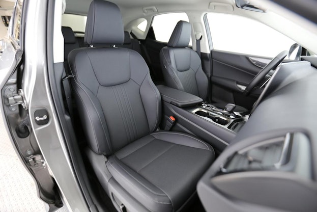 Vehicle image 8 Vehicle image 8