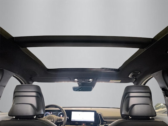 Vehicle image 8 Vehicle image 8