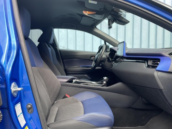 Vehicle image 13 Vehicle image 13