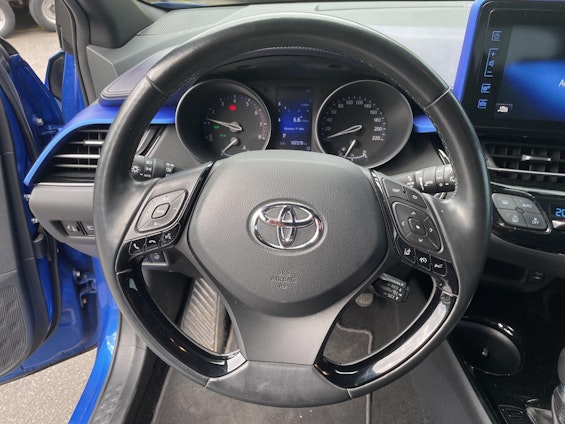 Vehicle image 10 Vehicle image 10