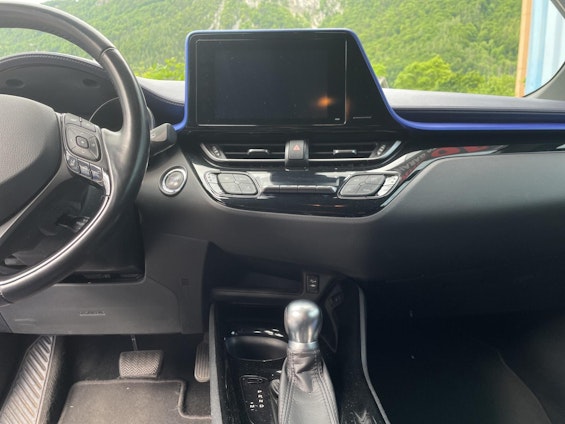 Vehicle image 12 Vehicle image 12