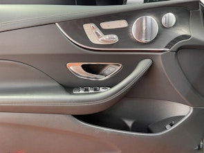 Vehicle image MERCEDES-BENZ E 450 4MATIC Coupé