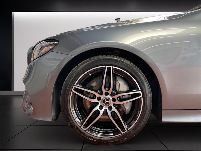 Vehicle image MERCEDES-BENZ E 450