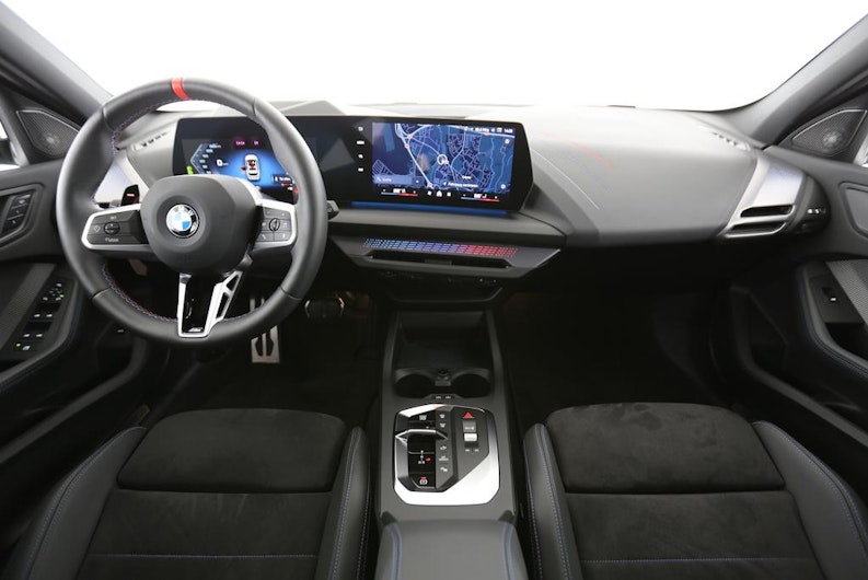 Vehicle image BMW 1 SERIES