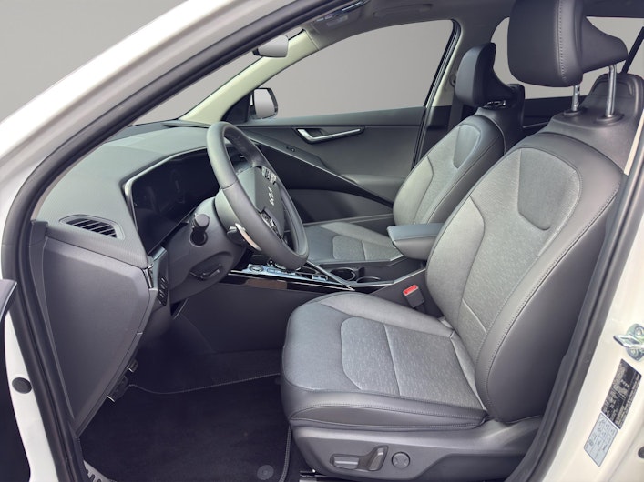 Vehicle image KIA NIRO