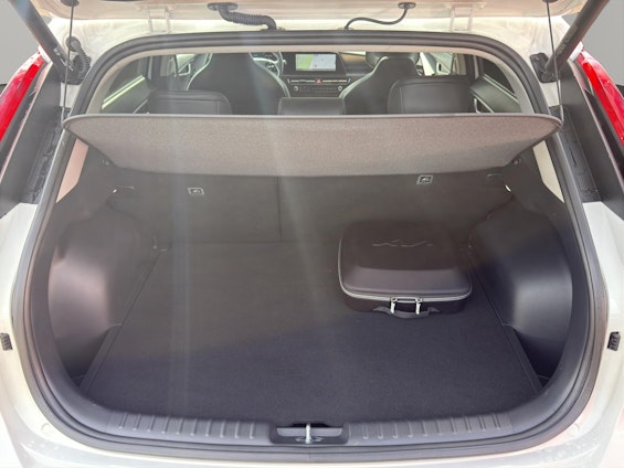 Vehicle image 8 Vehicle image 8