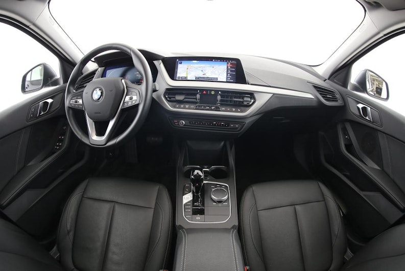 Vehicle image BMW 1 SERIES