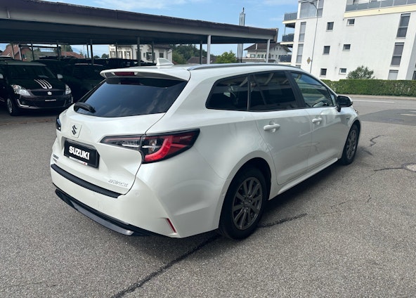 Vehicle image 6 Vehicle image 6