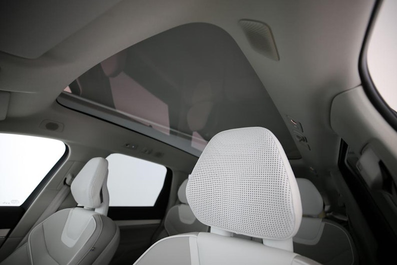 Vehicle image VOLVO EX 90