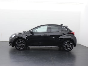 Vehicle image TOYOTA Yaris 1.5 VVT-i HSD Premium