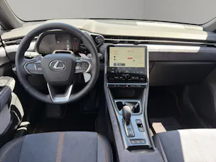 Lexus LBX 1.5 Hybrid Cool AWD