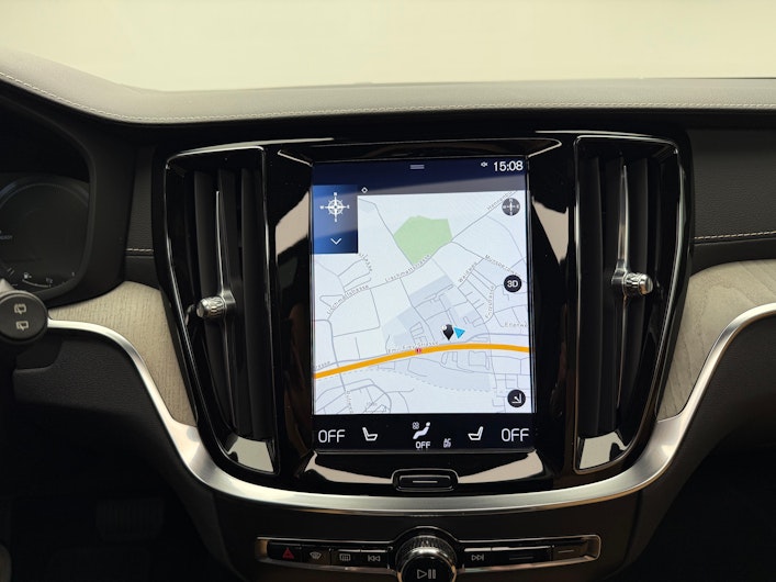 Vehicle image VOLVO V60