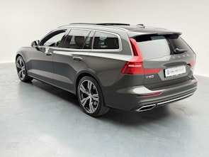 Vehicle image VOLVO V60 2.0 T8 TE Inscription eAWD