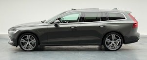 Vehicle image VOLVO V60 2.0 T8 TE Inscription eAWD