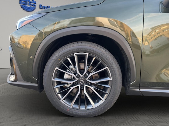 Vehicle image 9 Vehicle image 9