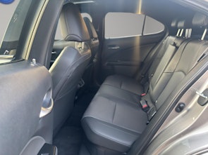 Vehicle image LEXUS UX 300h Excellence