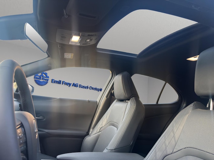 Vehicle image LEXUS UX