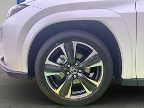 Vehicle image LEXUS UX 300h Excellence