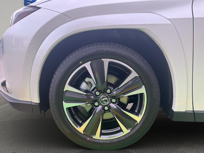 Vehicle image LEXUS UX