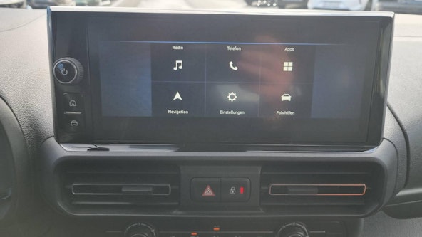 Vehicle image 15 Vehicle image 15