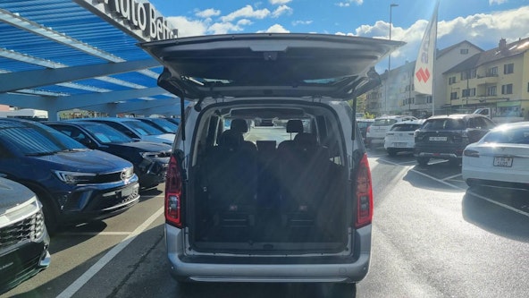 Vehicle image 7 Vehicle image 7