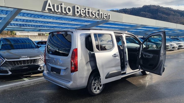 Vehicle image 6 Vehicle image 6