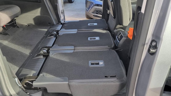 Vehicle image 9 Vehicle image 9